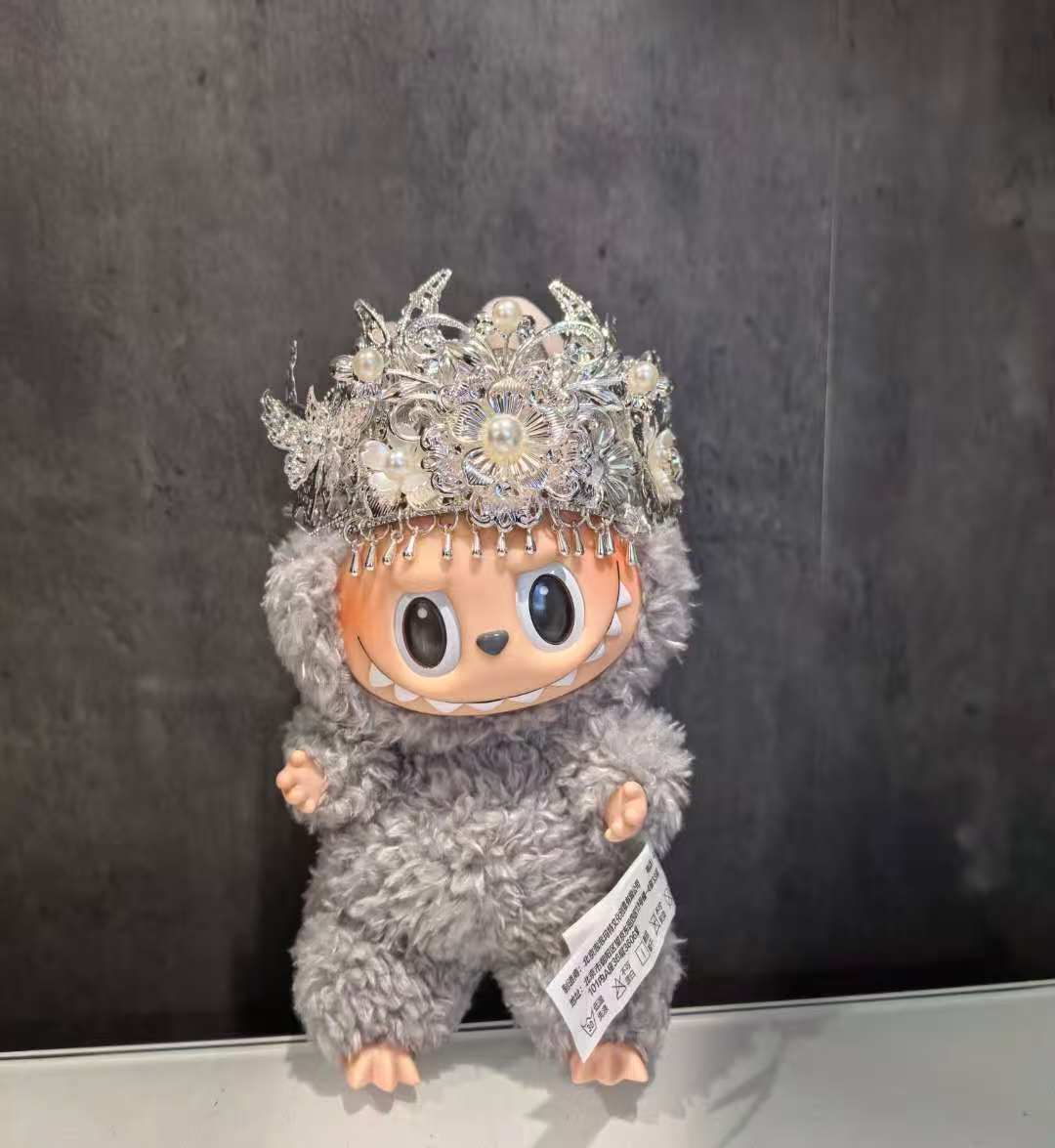 👑 Labubu Royal Crown – Silver Filigree Pearl Edition
